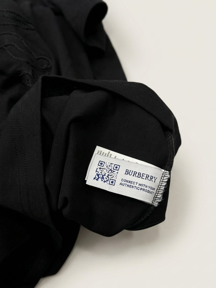 Burberry Tshirt
